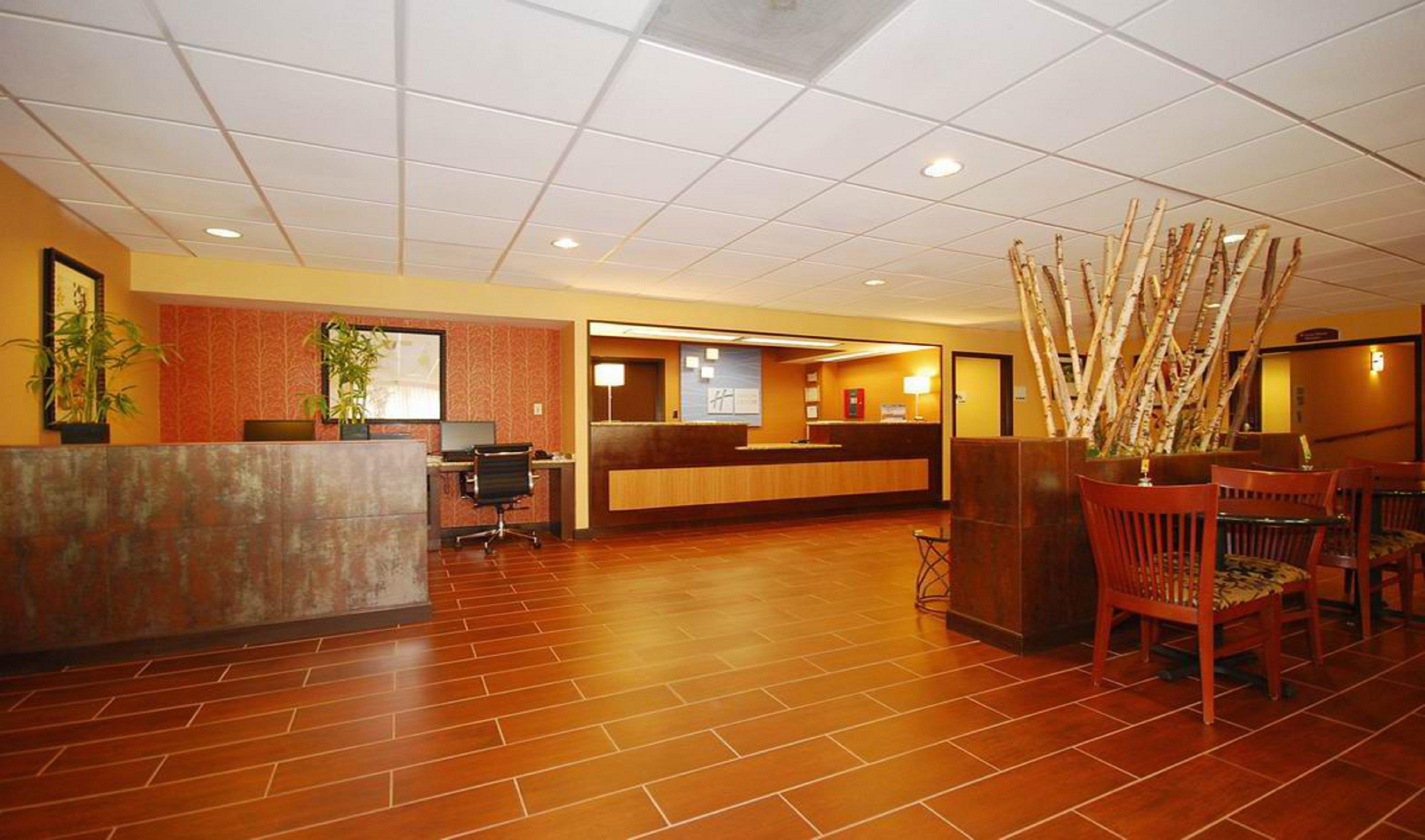 Holiday Inn Express Forsyth By Ihg Eksteriør bilde