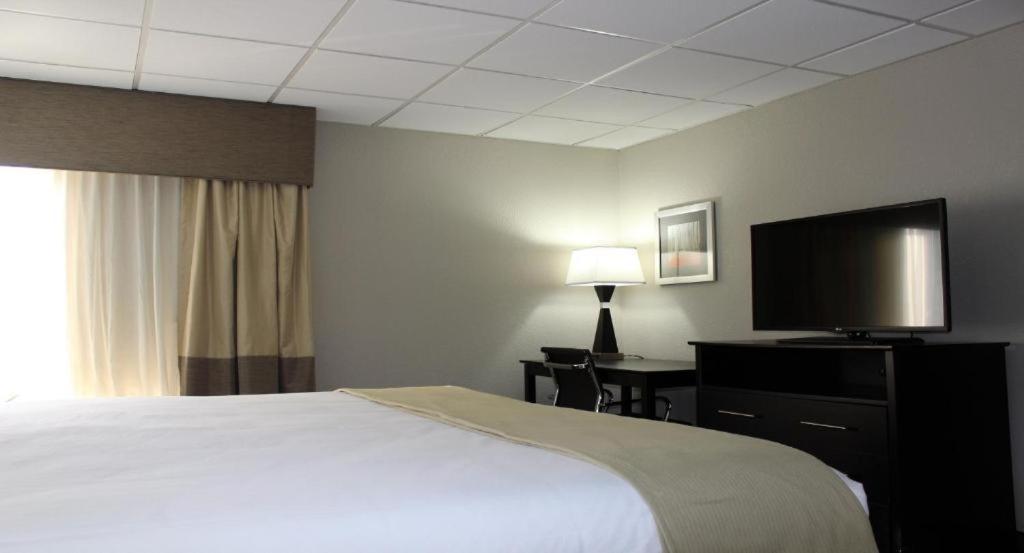 Holiday Inn Express Forsyth By Ihg Eksteriør bilde