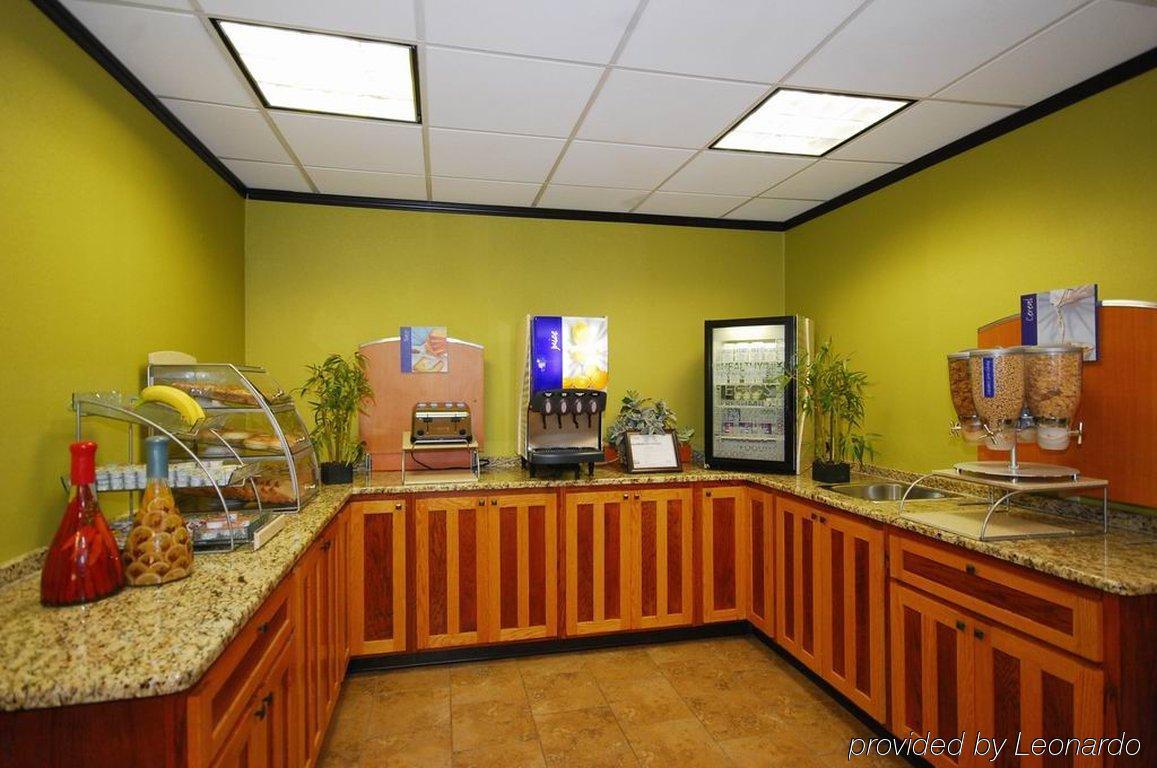 Holiday Inn Express Forsyth By Ihg Restaurant bilde